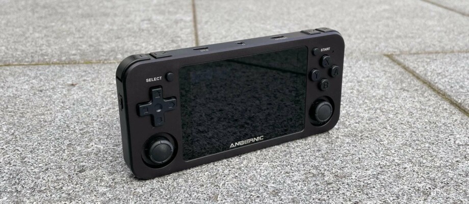 RG351M Handheld aus Metall