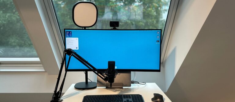 Home-Office: Neue Kamera, großes Licht, Mikro und ein Greenscreen