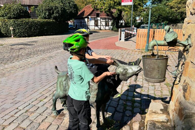 Mitten in Hannover gefunden: den Dorfbrunnen in Groß-Buchholz