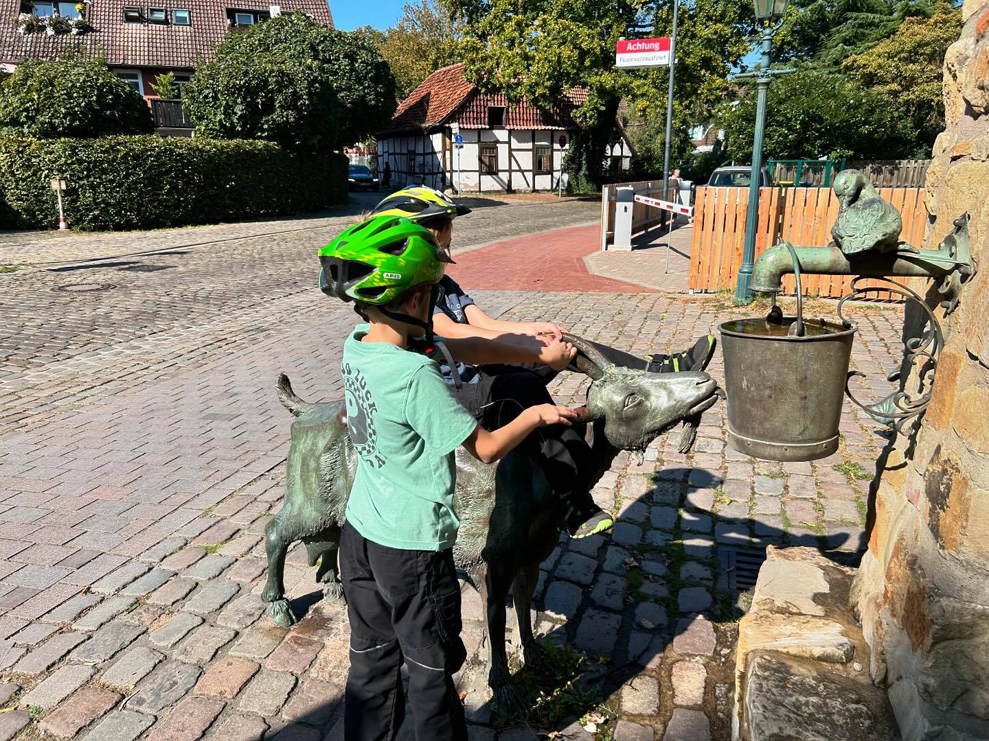 Mitten in Hannover gefunden: den Dorfbrunnen in Groß-Buchholz