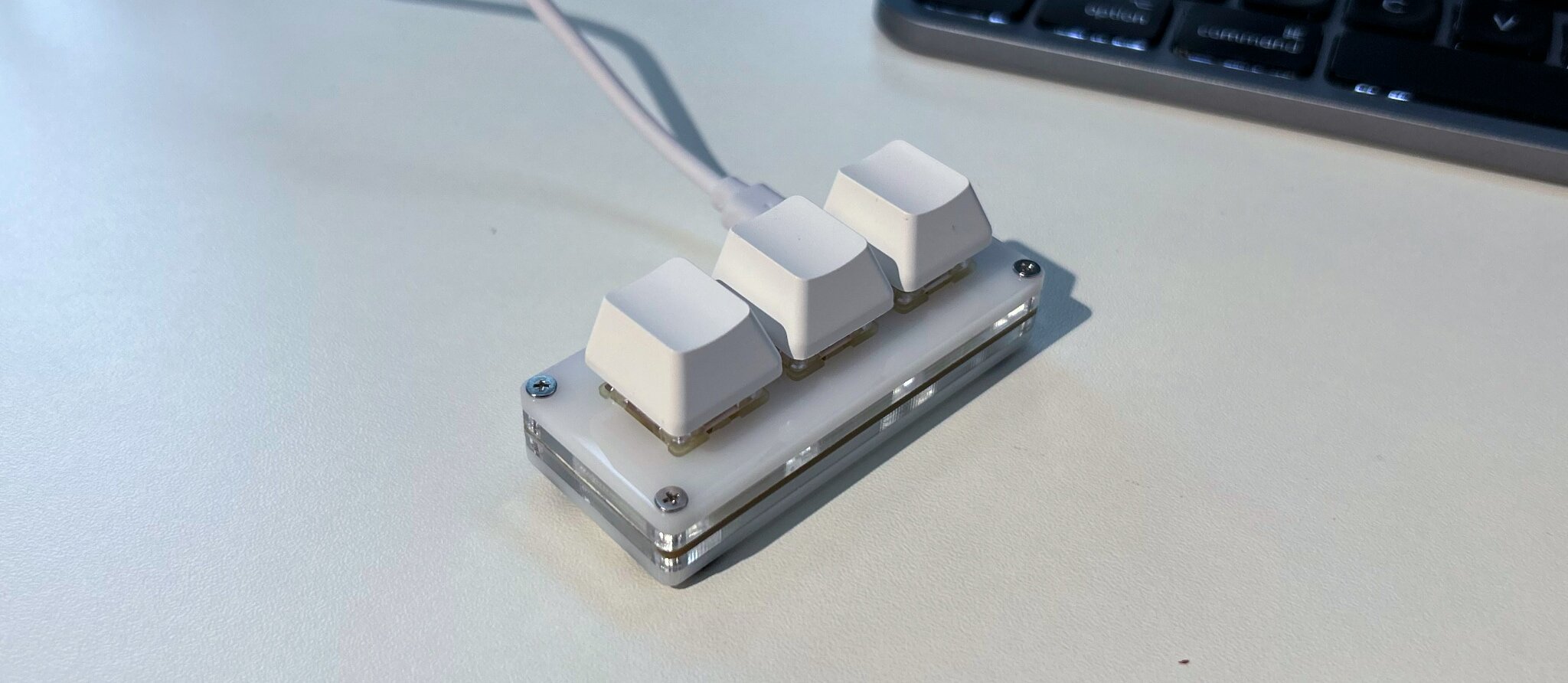 Kleine USB-Tastatur für Hotkeys: Effiziente Steuerung für Home Office und mehr