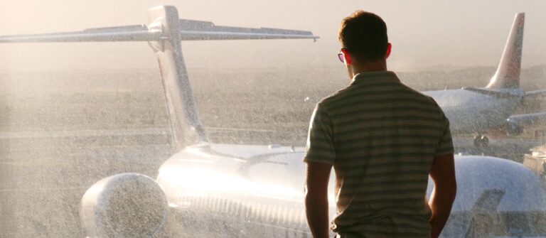 The White Lotus — Black Comedy Drama Serie über Reichtum und Privilegien