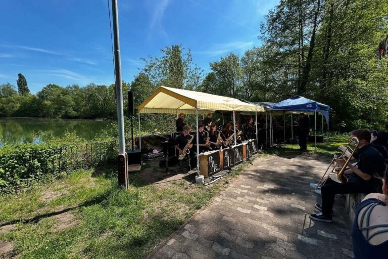 Live Music mit Big Band bei uns am Blauen See