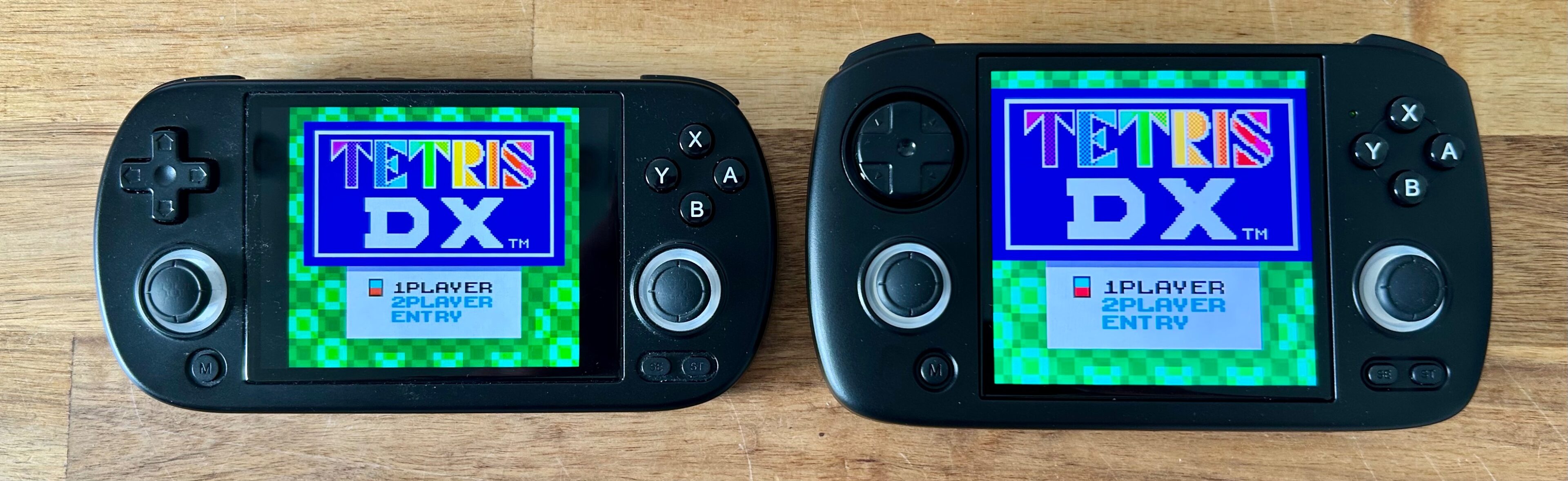 Vergleich Tetris DX auf RG40XX H und RG CubeXX