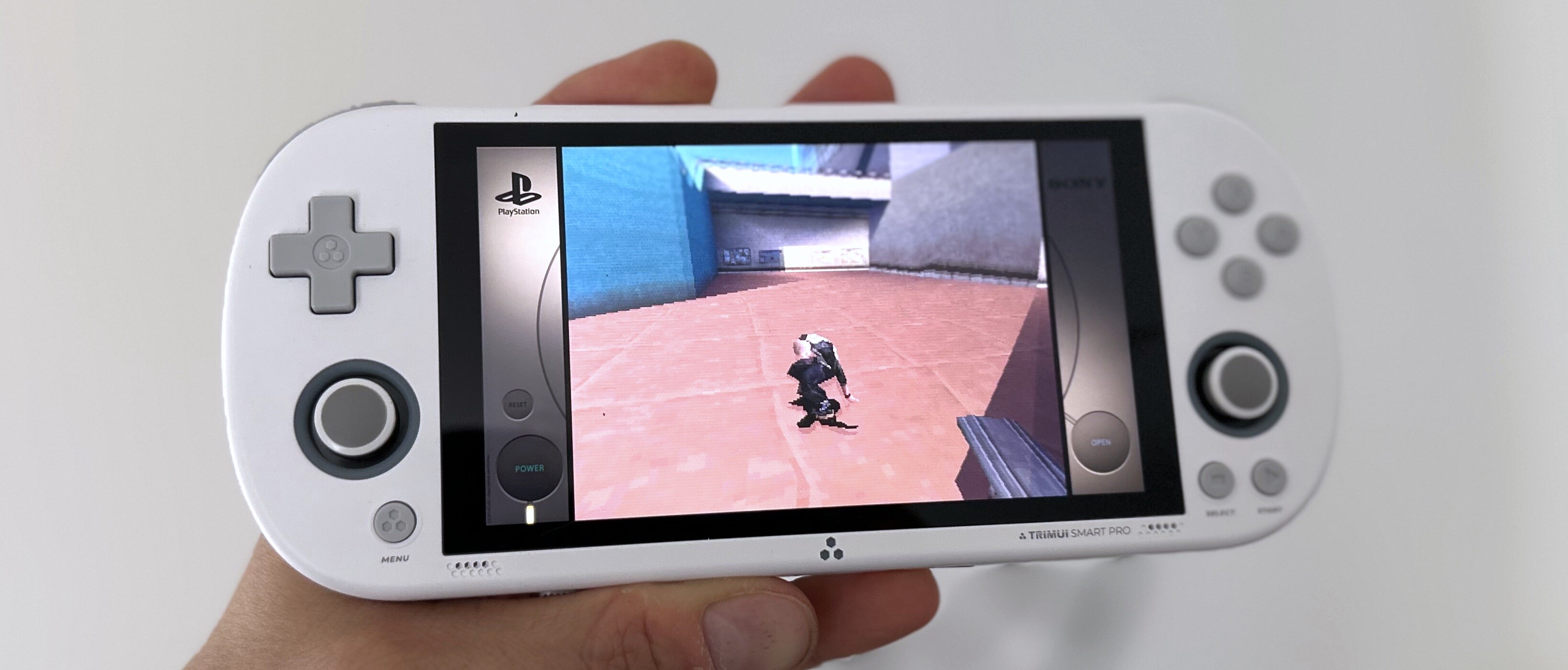 PlayStation Spiele laufen nur in 4:3 und haben deswegen links und rechts ungenutzt Fläche